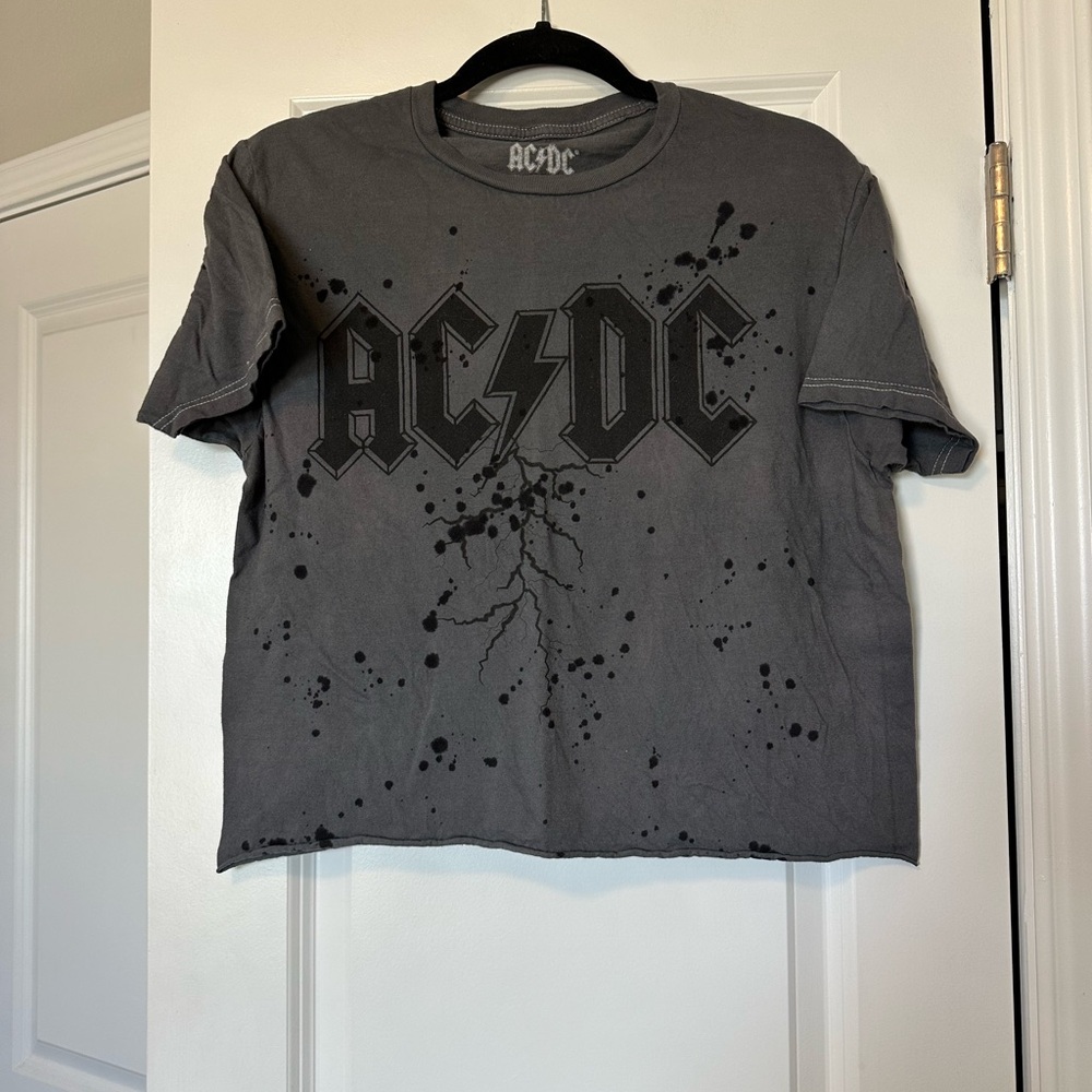 AC/DC Women’s Charcoal Crop Tee